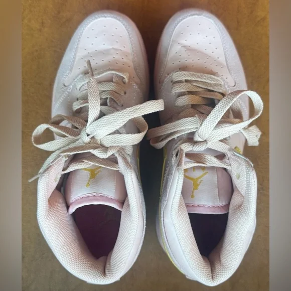 Nike Air Jordan 1 Mid SE GS Coral Stardust 5Y Women’s 6.5 Pink Gold - Picture 5 of 9